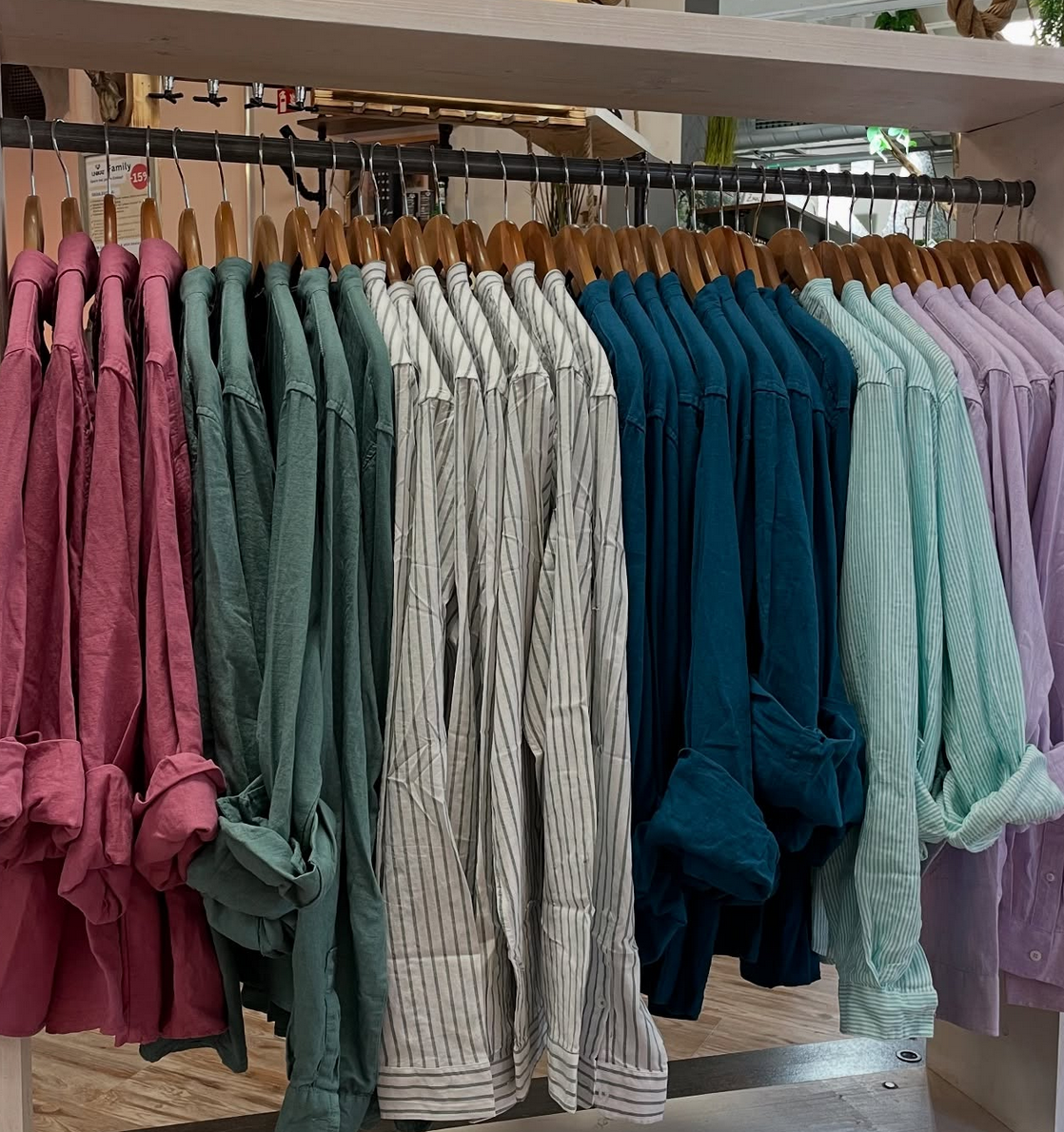 Leinen- und Sommerhemden für Herren!