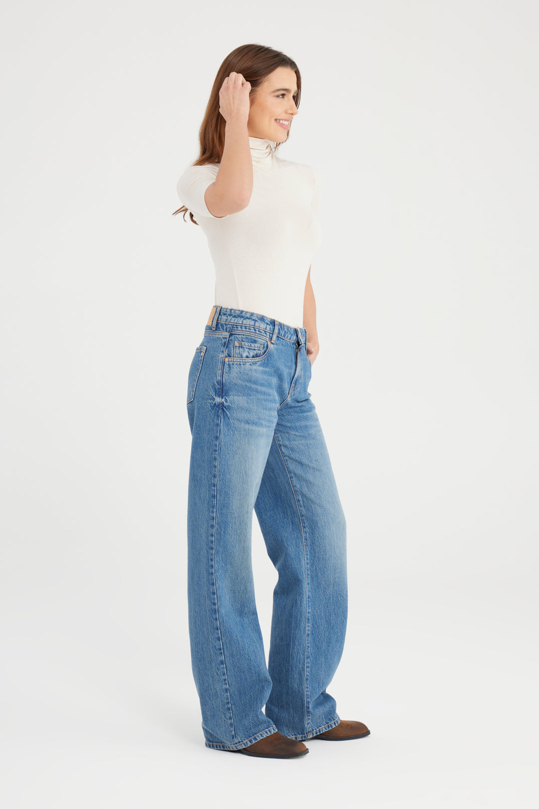 ELODIE Straight Mid Waist Fit - medium blue