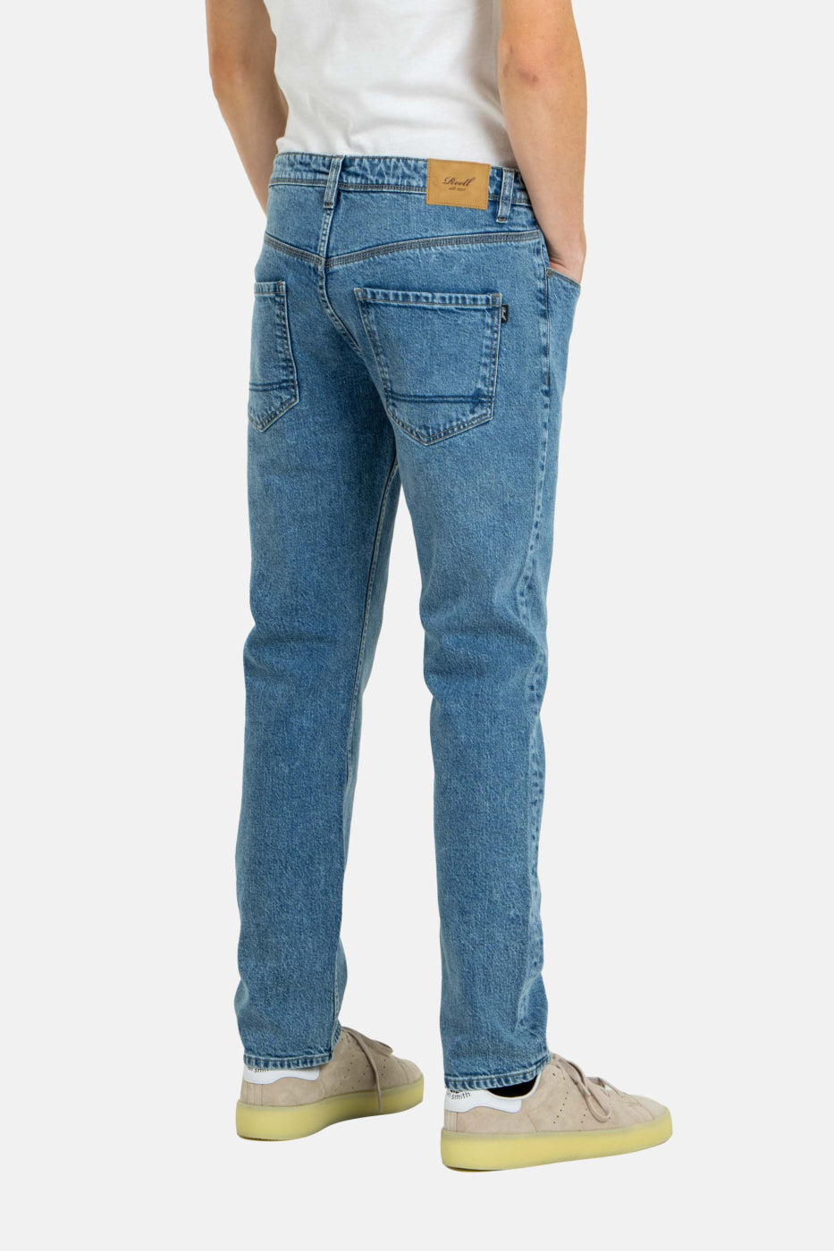 NOVA 2 Tapered Fit Jeans