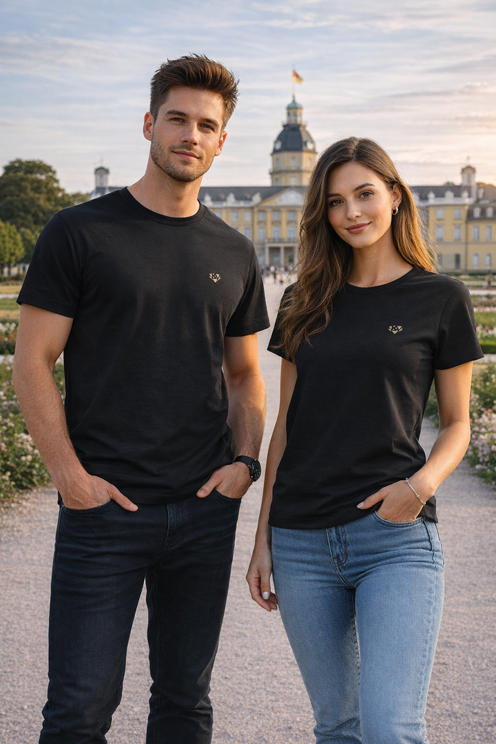 KA UNiKAT Limited Unisex Essential T-Shirt aus Bio-Baumwolle in verschiedenen Farben