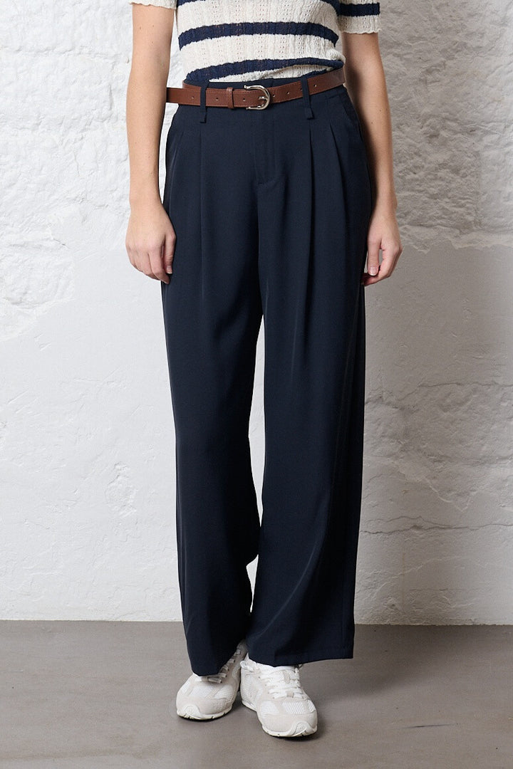 Stoffhose mit Gürtel - beige/marineblau/olive