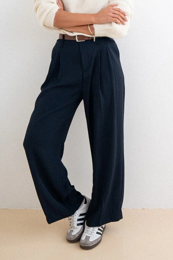 Stoffhose mit Gürtel - beige/marineblau/olive