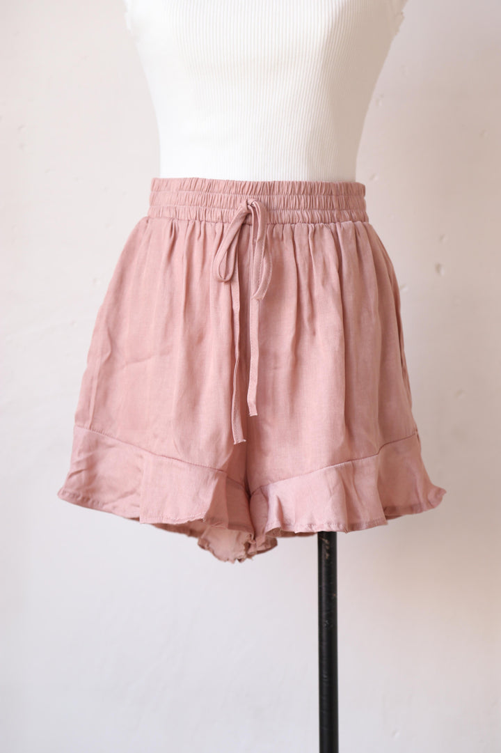 High Waist Shorts mit Rüschen