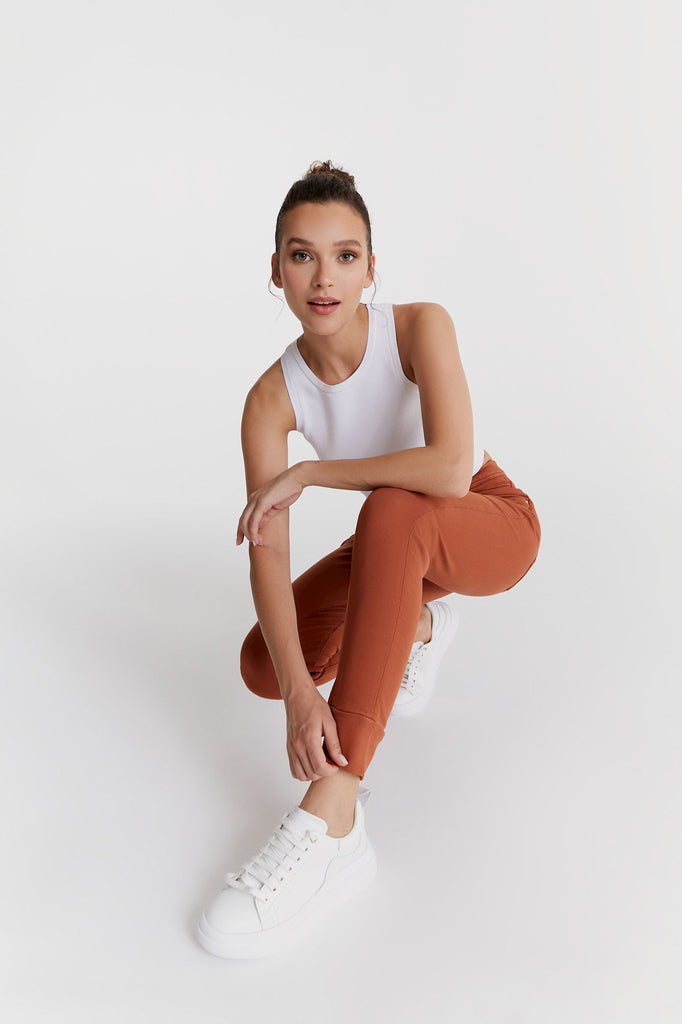 Jogger-Pant für Damen COJ MILA cinnamon I UNiKAT Store Karlsruhe